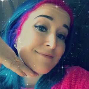 Meet your Posher, Alyxandra